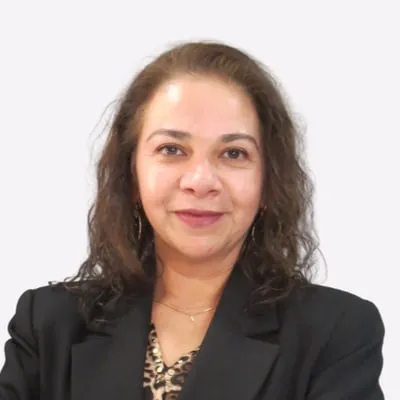 Alejandra Cabezas, ejecutiva senior de administración de EfiRent